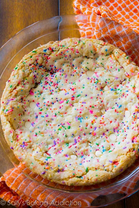 Learn How To Make A Funfetti Sugar Cookie Cake