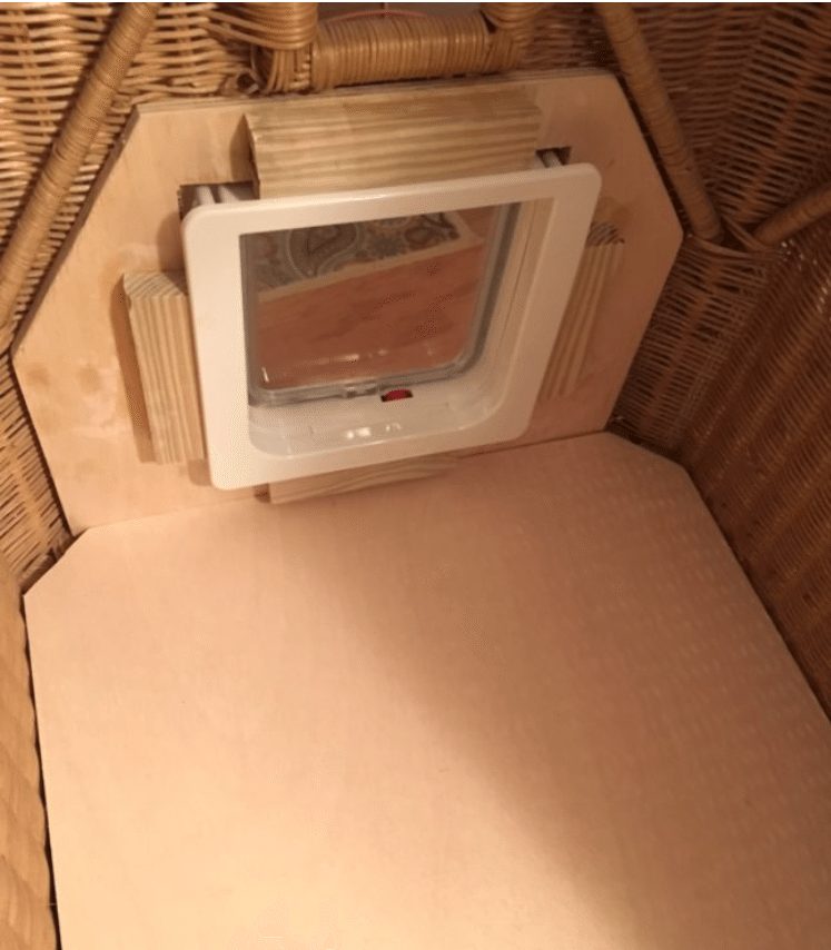 Man Turns Wicker Basket Into A Convenient Litter Box