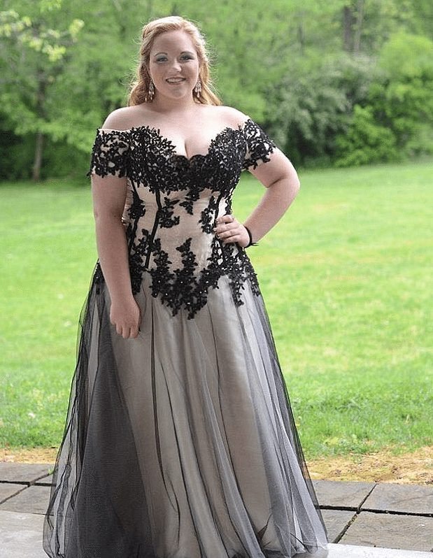 Girl’s Revealing Prom Dress Keeps Her Out Of Dance