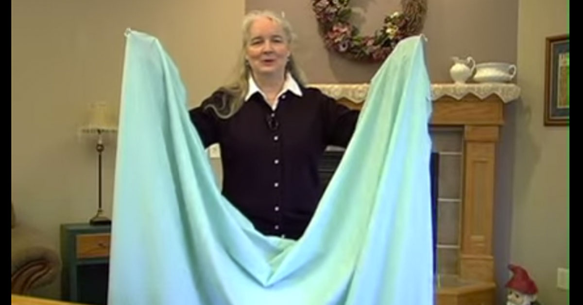 Learn How To Fold a Fitted Sheet In Just a Few Simple Steps!