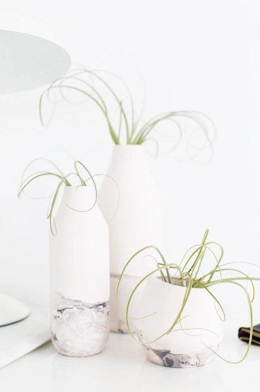 Create A Gorgeous Marble Finish With This Simple DIY