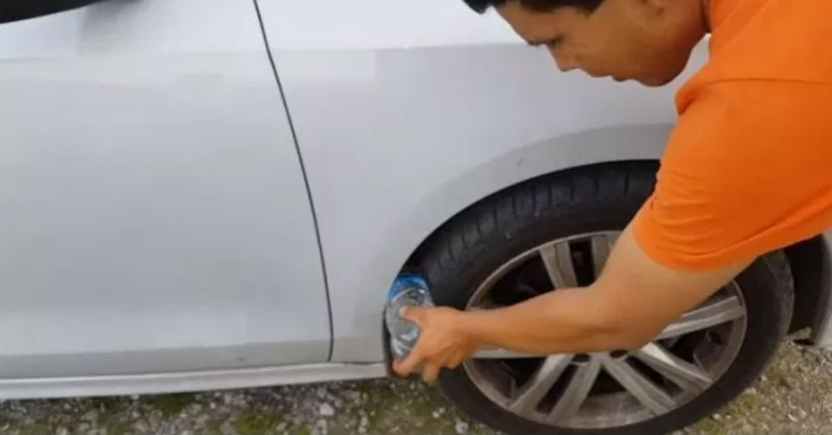 Criminals Are Now Jamming Water Bottles In Your Car