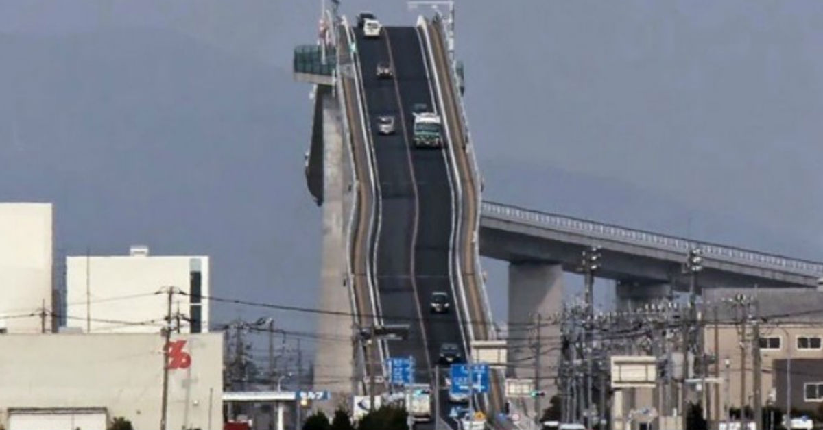 Here’s The Bridge That’s So Scary To Go Over, It Gives Drivers Panic Attacks (video)