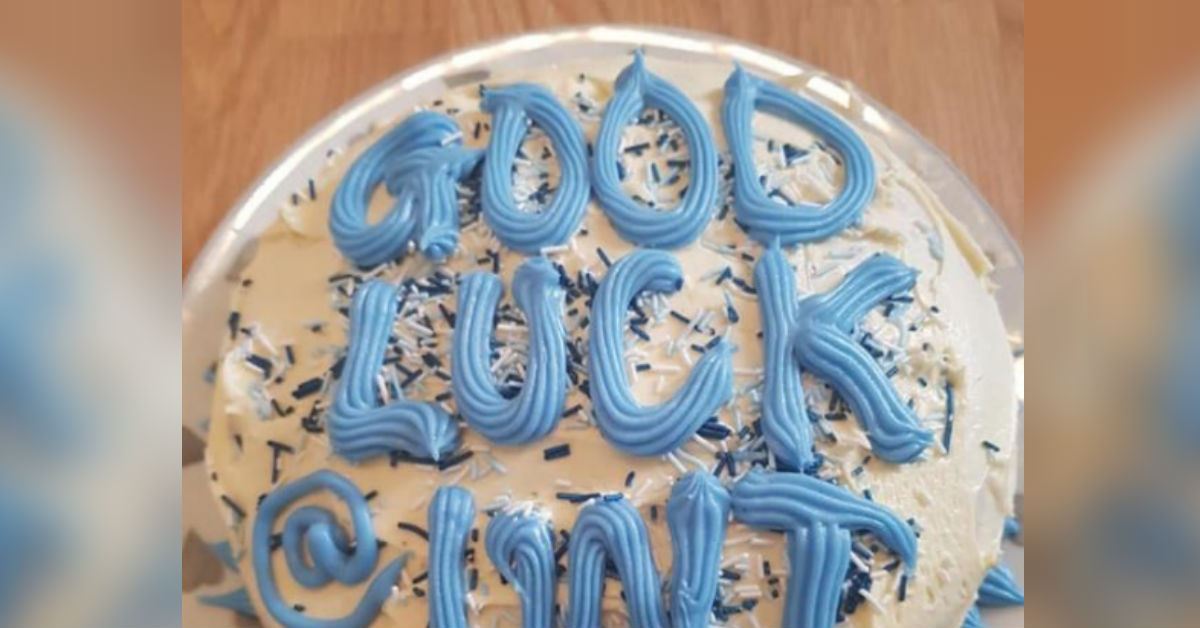 Mom Posts Photo Of Cake She Made For Her Friend And Gets An Urgent Call