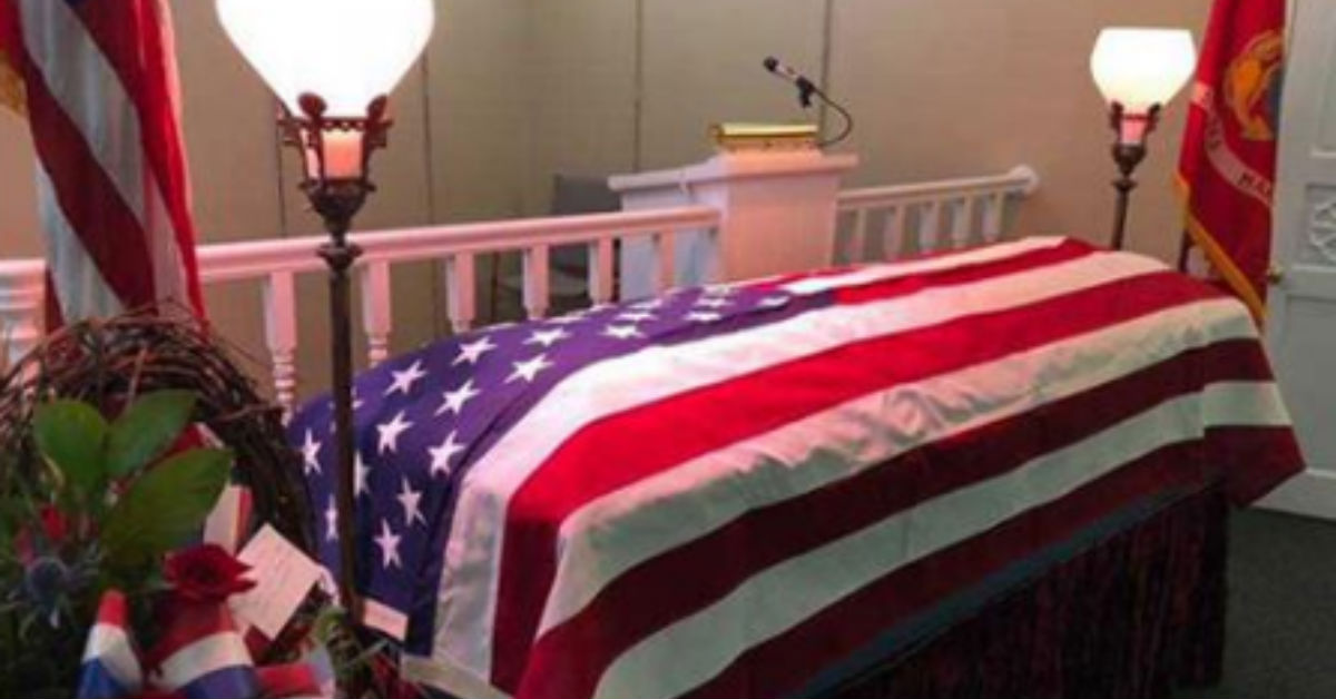 Family Didn’t Show To Claim Veteran’s Body, Entire Town Shows Up To Be By His Side