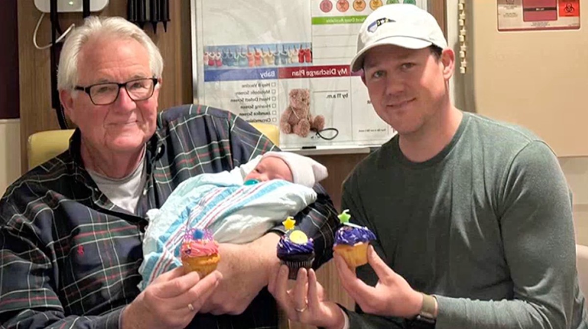 3 generations share the same name, and birthday after welcoming new baby